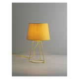 Lámpara de mesa de metal amarillo con pantalla de tela